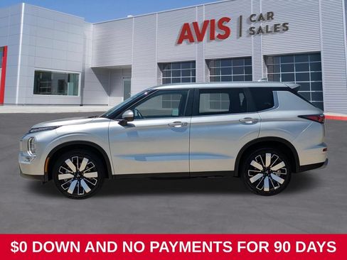 Used 2025 Mitsubishi Outlander SE FWD image 10