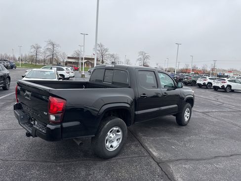 Used 2023 Toyota Tacoma SR image 7