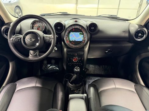 Used 2016 MINI Cooper Countryman FWD image 2