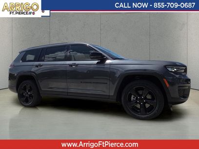 Used 2022 Jeep Grand Cherokee L Laredo