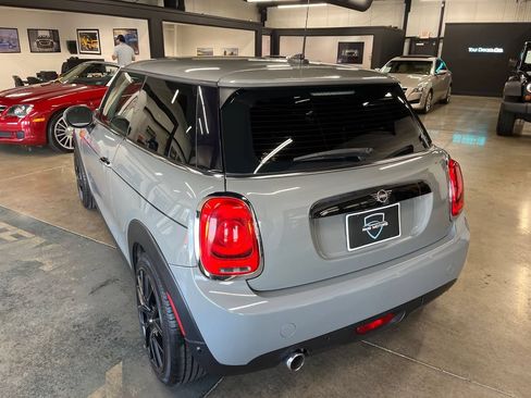 Used 2019 MINI Cooper 2-Door Hardtop FWD image 11