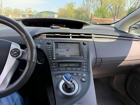 Used 2010 Toyota Prius Four image 12