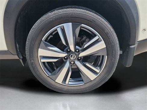 Used 2021 Nissan Rogue Platinum image 13