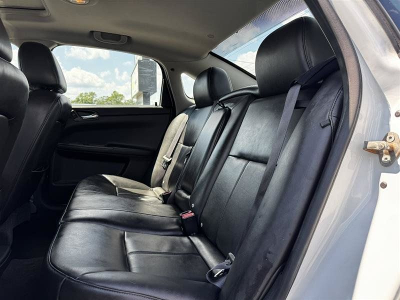 Used 2015 Chevrolet Impala LTZ FWD image 21