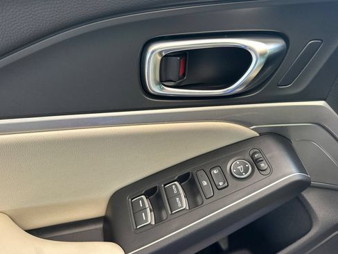 Used 2025 Acura Integra A-Spec FWD image 11