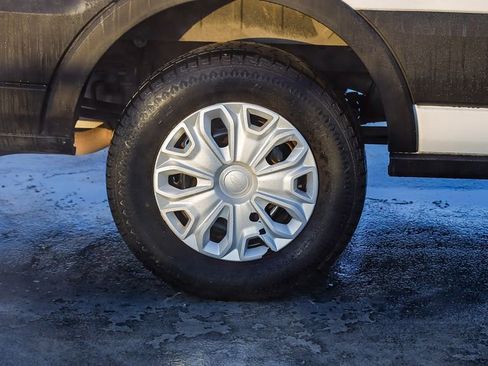 Used 2023 Ford Transit 350 XLT image 12