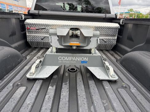 Used 2024 Ford F350 Lariat w/ Lariat Ultimate Package AWD/4WD image 31
