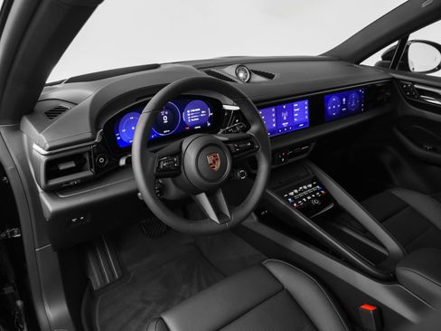 Certified 2025 Porsche Macan 4 Electric image 4