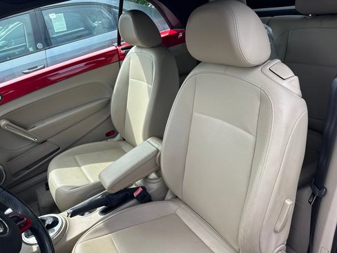 Used 2015 Volkswagen Beetle 1.8T FWD image 10
