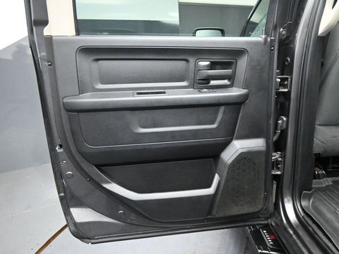 Used 2015 RAM 1500 Express image 23