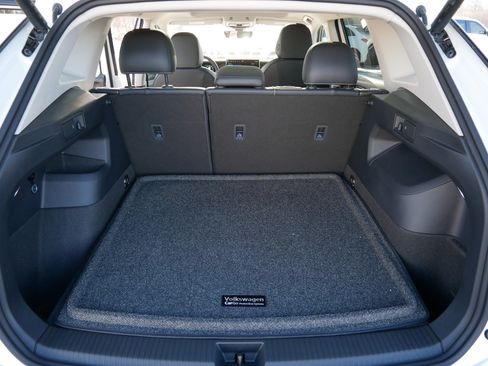 New 2026 Volkswagen Tiguan SE image 7