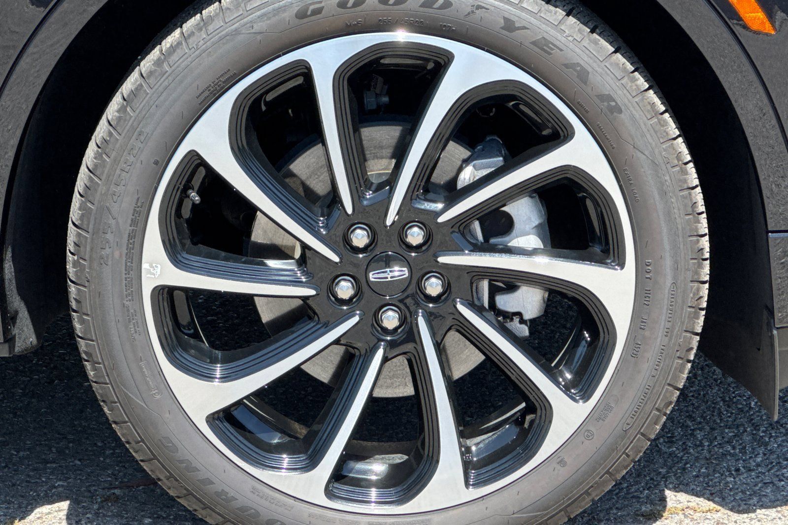 Certified 2024 Lincoln Nautilus Black Label AWD/4WD image 27