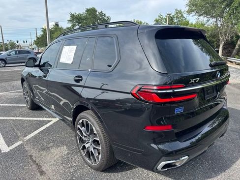 Used 2024 BMW X7 xDrive40i w/ M Sport Package AWD/4WD image 6