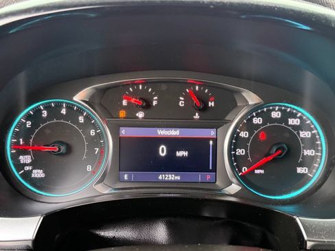 Used 2023 Chevrolet Traverse LT FWD image 19