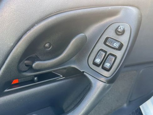 Used 1995 Chevrolet Camaro LT image 11