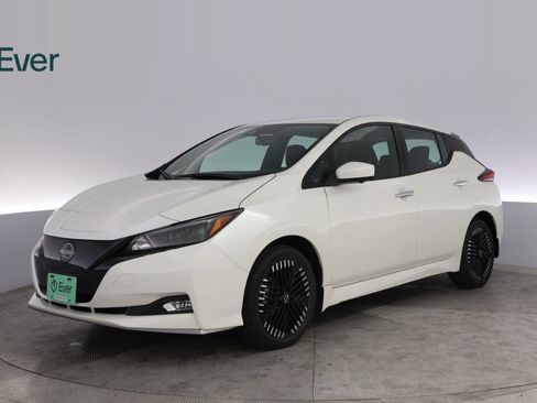 Used 2024 Nissan Leaf SV Plus FWD image 2