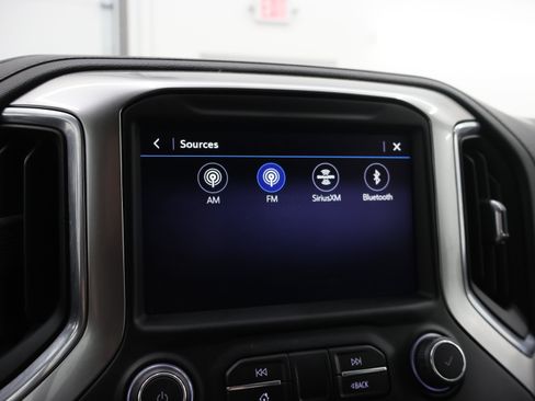Used 2020 Chevrolet Silverado 1500 LT Trail Boss AWD/4WD image 52