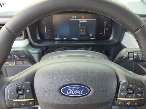 Used 2025 Ford Maverick XLT w/ XLT Luxury Package FWD image 23