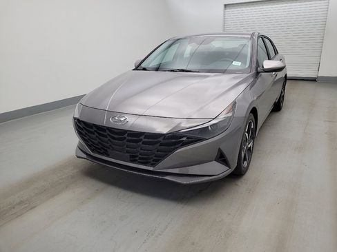 Used 2023 Hyundai Elantra SEL w/ Convenience Package image 15