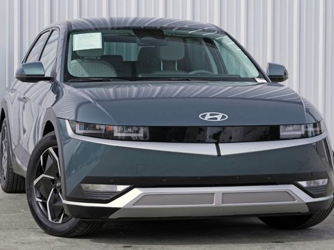 Used 2023 Hyundai Ioniq 5 SEL w/ Cargo Package image 2