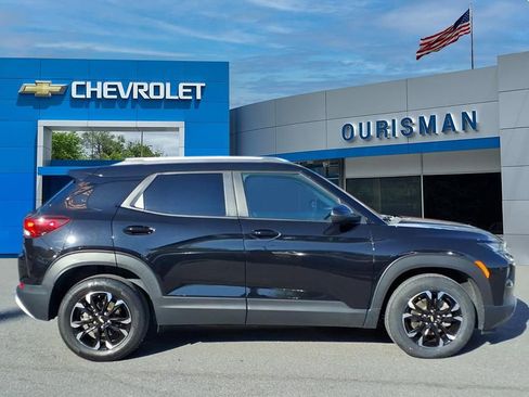 Certified 2022 Chevrolet TrailBlazer LT w/ Convenience Package FWD image 2