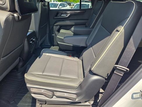 New 2026 GMC Yukon Elevation w/ Elevation Premium Package AWD/4WD image 31