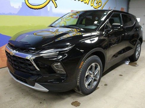Used 2023 Chevrolet Blazer LT w/ Driver Confidence Package image 8