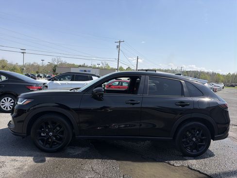 Used 2025 Honda HR-V Sport image 10