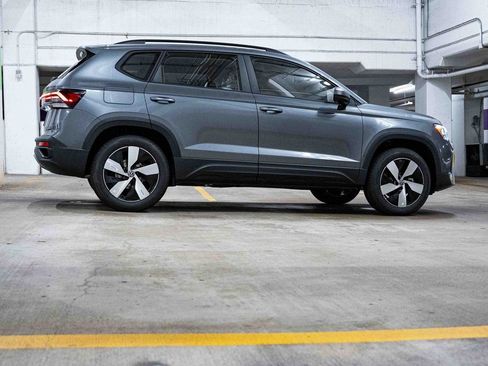 New 2026 Volkswagen Taos S image 7