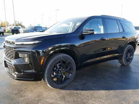 New 2026 Chevrolet Traverse RS image 7