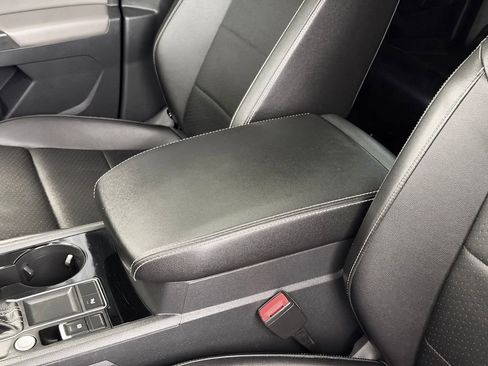 Used 2023 Volkswagen Atlas SE w/ Panoramic Sunroof Package FWD image 24