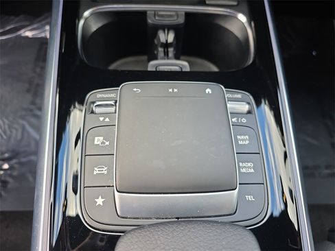 Used 2022 Mercedes-Benz GLA 250 image 30