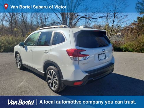 Used 2023 Subaru Forester Limited image 3