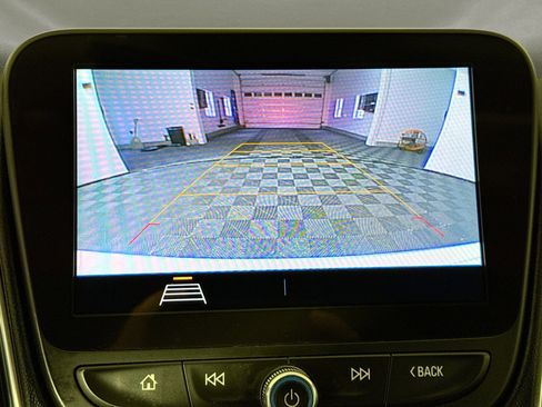 Used 2020 Chevrolet Malibu LT w/ Leather Package image 25