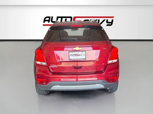 Used 2019 Chevrolet Trax LT FWD image 6