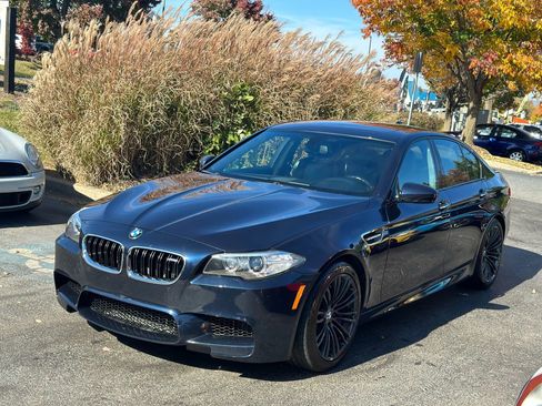 Used 2016 BMW M5 image 1