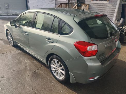 Used 2014 Subaru Impreza 2.0i Premium w/ All-Weather Package w/CVT image 4