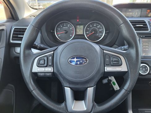 Used 2017 Subaru Forester 2.5i w/ Alloy Wheel Package image 9