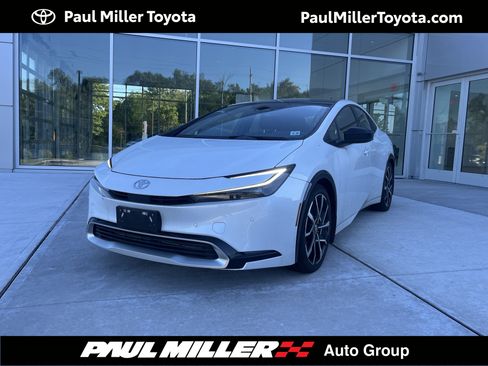 Used 2023 Toyota Prius Prime FWD image 1