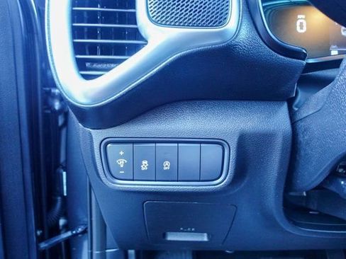 Used 2023 Kia Soul LX w/ Option Group 015 image 17