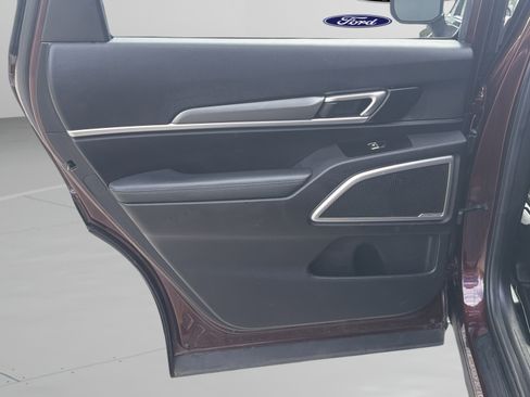 Used 2022 Kia Telluride LX FWD image 22