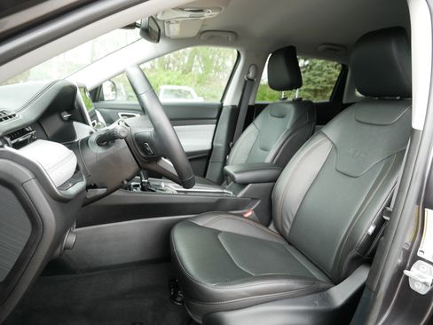 Used 2022 Jeep Compass Latitude AWD/4WD image 34