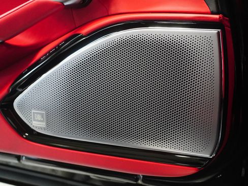 Used 2024 Ferrari Roma Spider RWD image 30