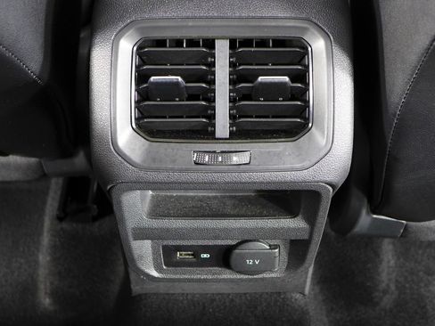 Used 2019 Volkswagen Tiguan SE w/ Panoramic Sunroof Package FWD image 24
