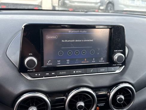 Certified 2022 Nissan Sentra S image 22