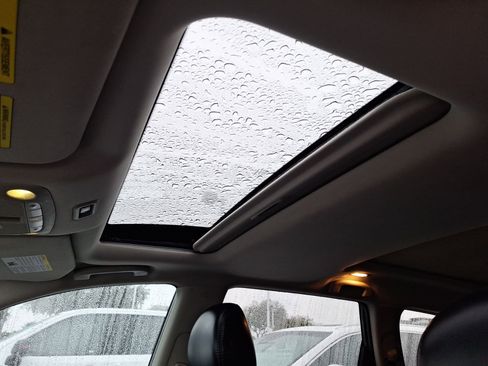 Used 2020 Nissan Pathfinder Platinum image 31