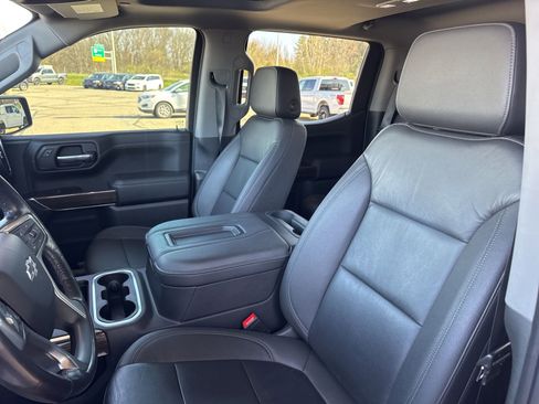 Used 2021 Chevrolet Silverado 1500 LT Trail Boss w/ Convenience Package II image 27