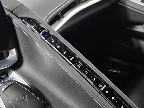 Used 2020 Chevrolet Corvette Stingray Preferred Cpe w/ 2LT Preferred Equipment Group image 28