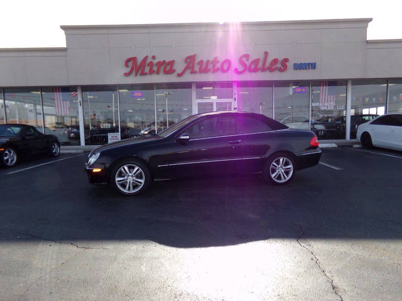 Used 2007 Mercedes-Benz CLK 350 Cabriolet w/ P1 Pkg image 1