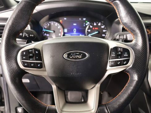 Used 2022 Ford Explorer Timberline w/ Timberline Technology Package image 3